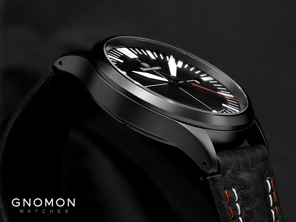 DK32 Black