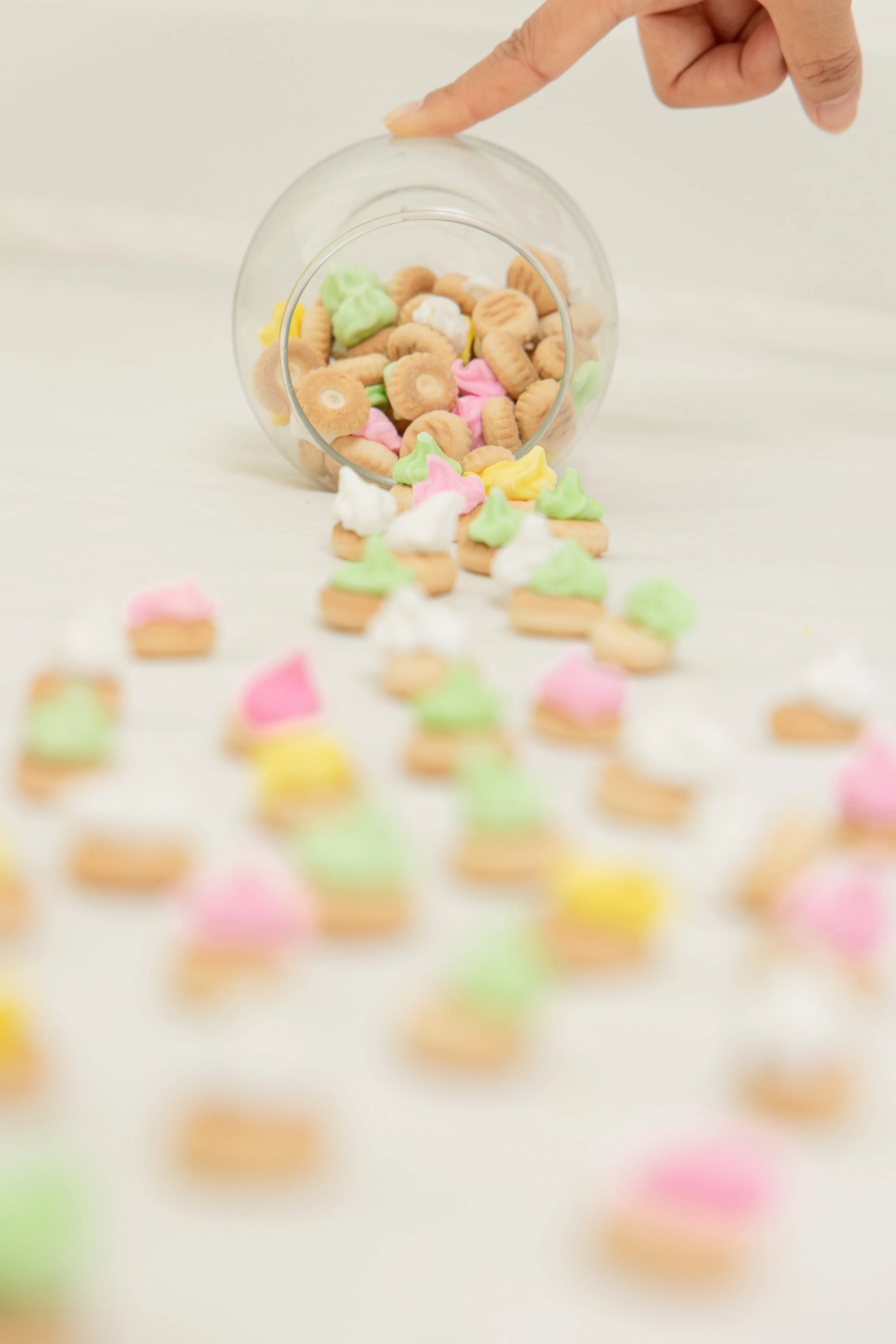 KHONG GUAN Fancy Gem Cookies 康元 花占餅 110G