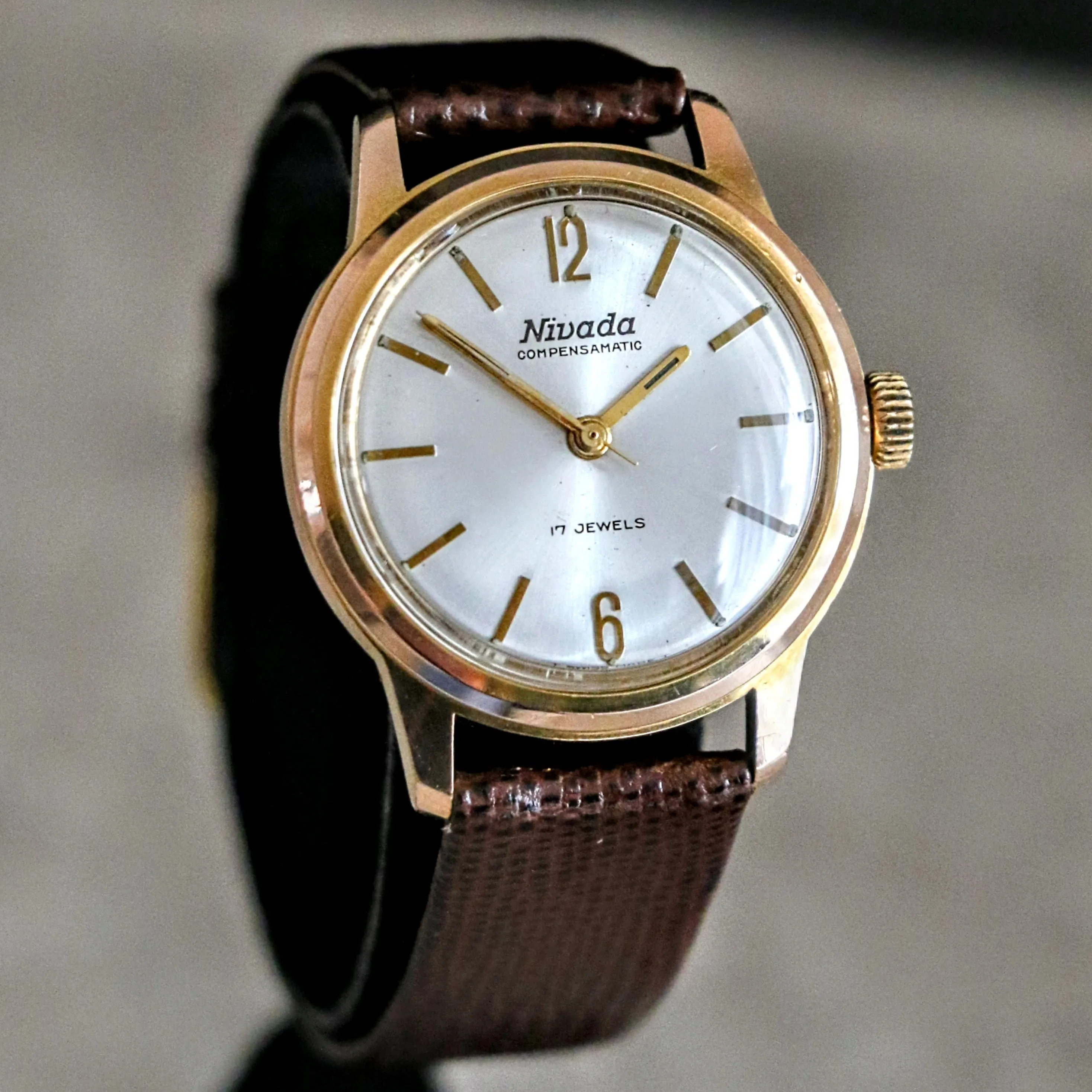 Vintage NIVADA Compensamatic Wristwatch Caliber AS ST 1802/03 17J Swiss Watch